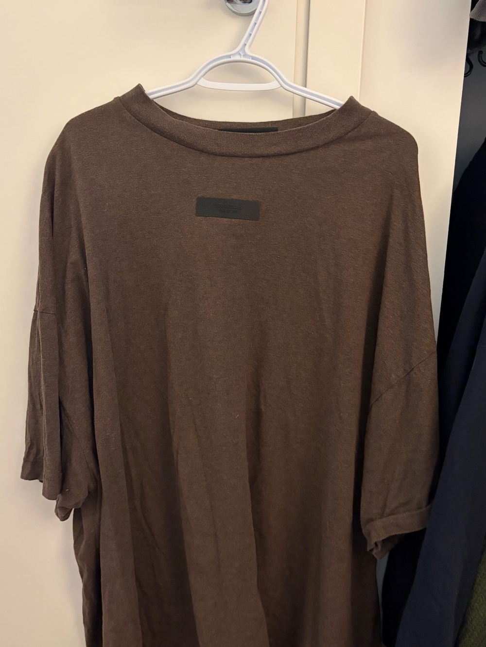 Fear of god essentials t-shirt